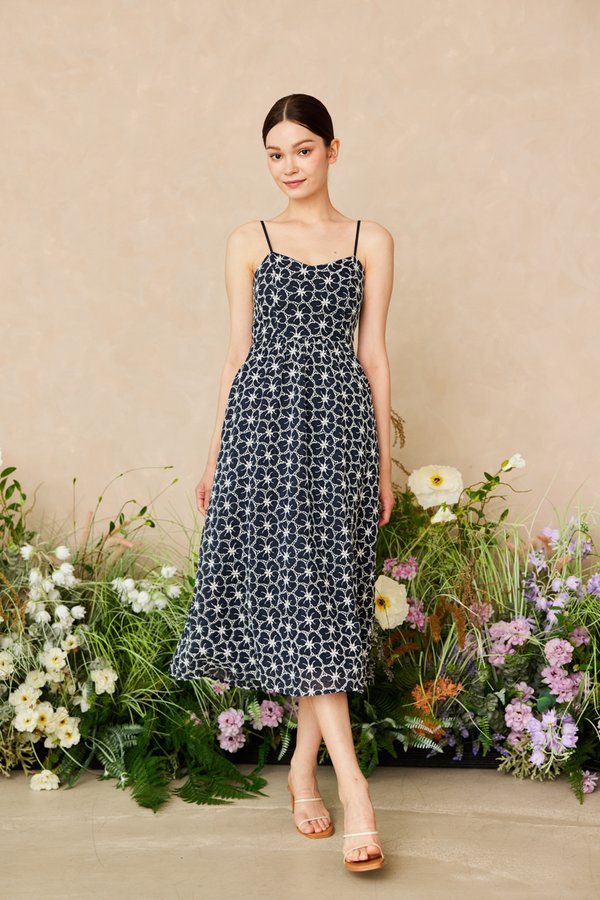 Lindie Embroidered Midi Dress in Navy