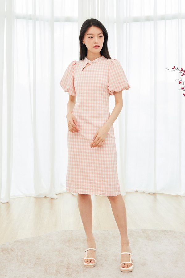 Winona Puff Sleeves Cheongsam Dress in Pink Gingham